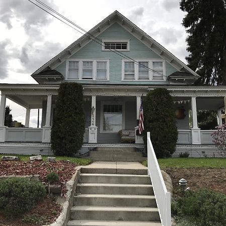 Apple Country Inn Уэнатчи Экстерьер фото